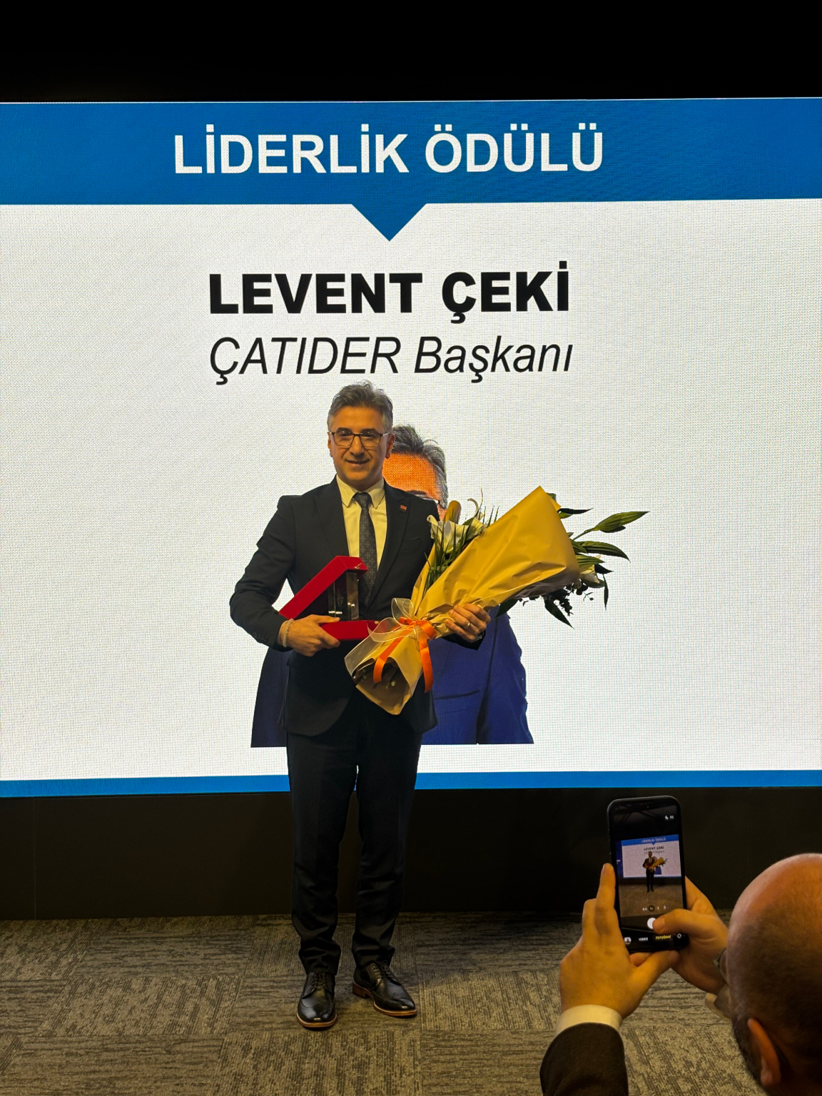 Celebrating Our GM Levent Çeki; Awarded Industry Leadership in Roof and Facade Materials